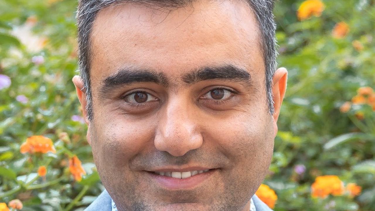 photo of Prof. Homayoun