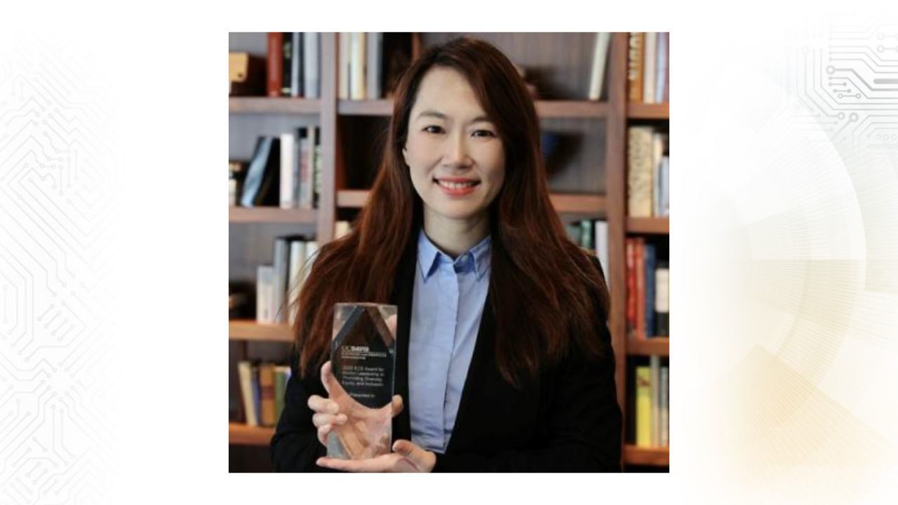 Portrait of Tracy Liu