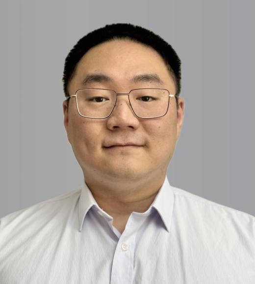 Headshot Image of Yilun Zhu